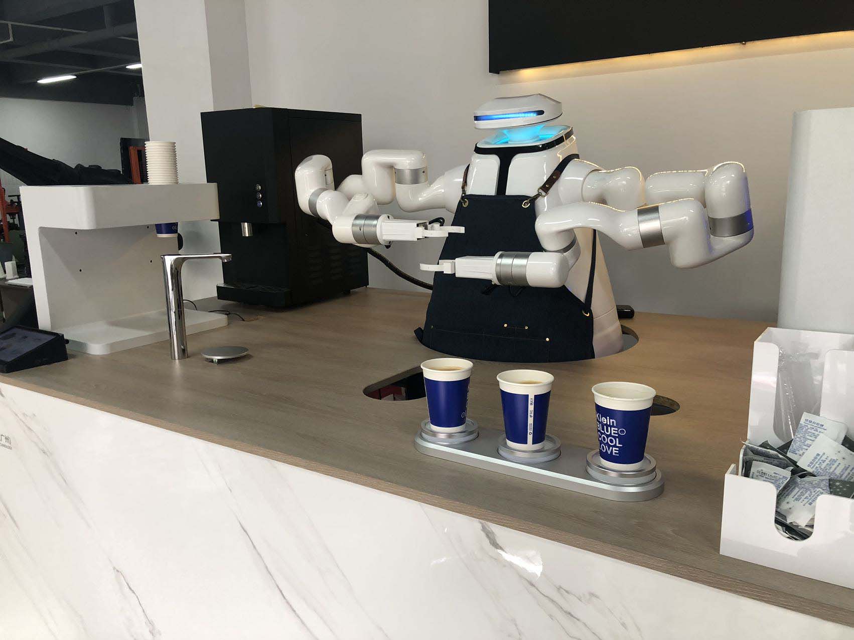 커피 로봇