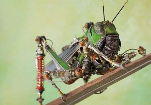미군, 놀라운 곤충 로봇 수동 제어를 비밀리에 연구 중